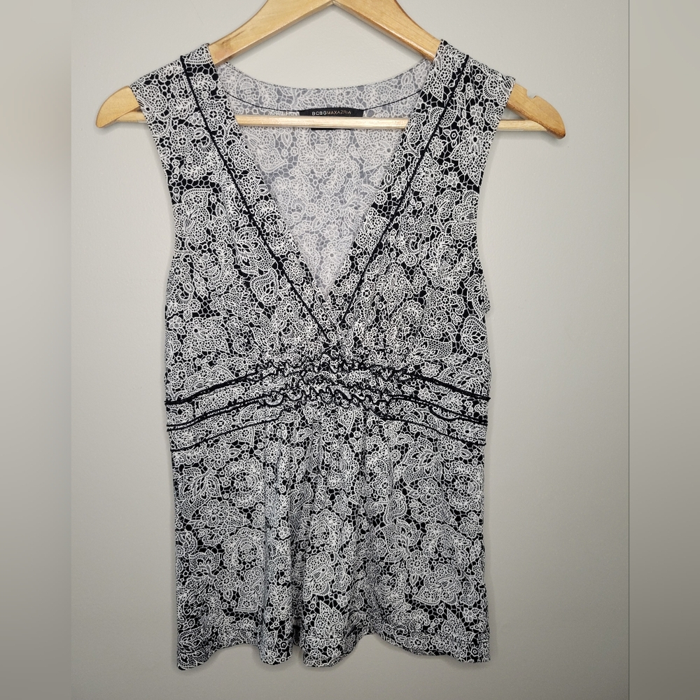 Black and White Patterned Top